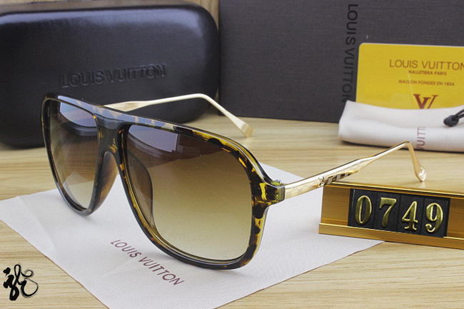 Louis Vuitton Sunglasses AAA+ ID:20220503-59